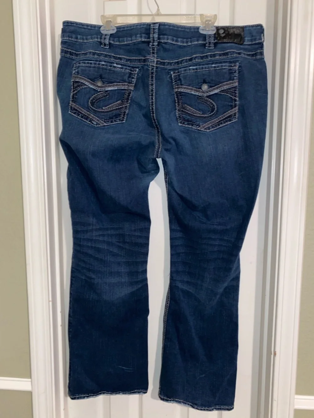 Silver‎ Jeans Suki Mid-Rise Dark Indigo Bootcut Jeans